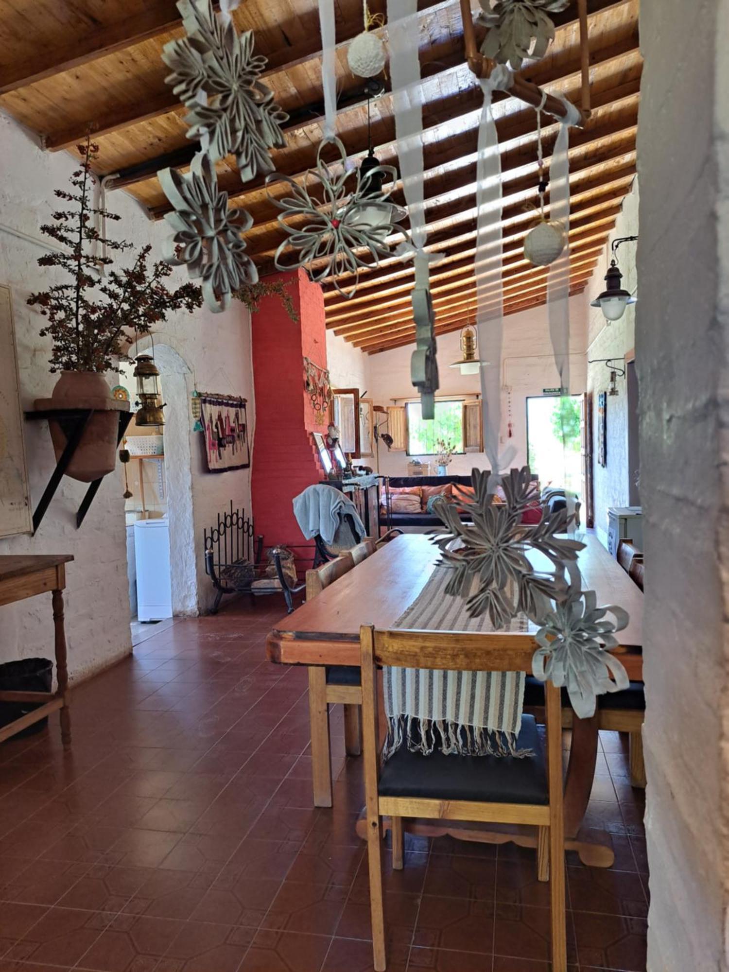 Aire De Barreal Hostel Andino Bagian luar foto